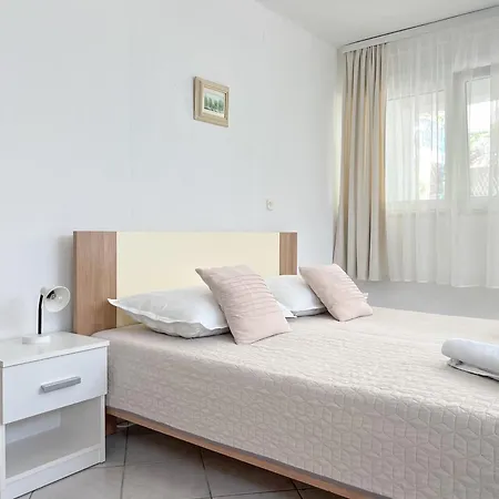 Seaside Apartments And Rooms Baska Voda Exterior photo