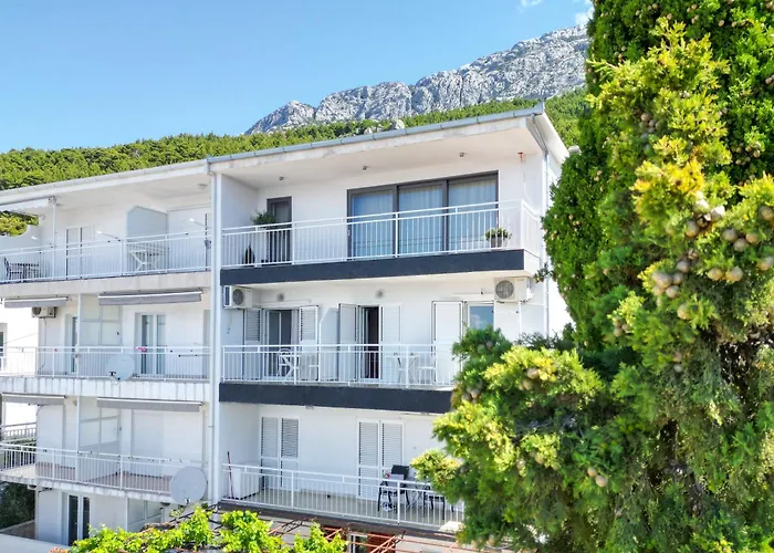 Seaside Apartments And Rooms