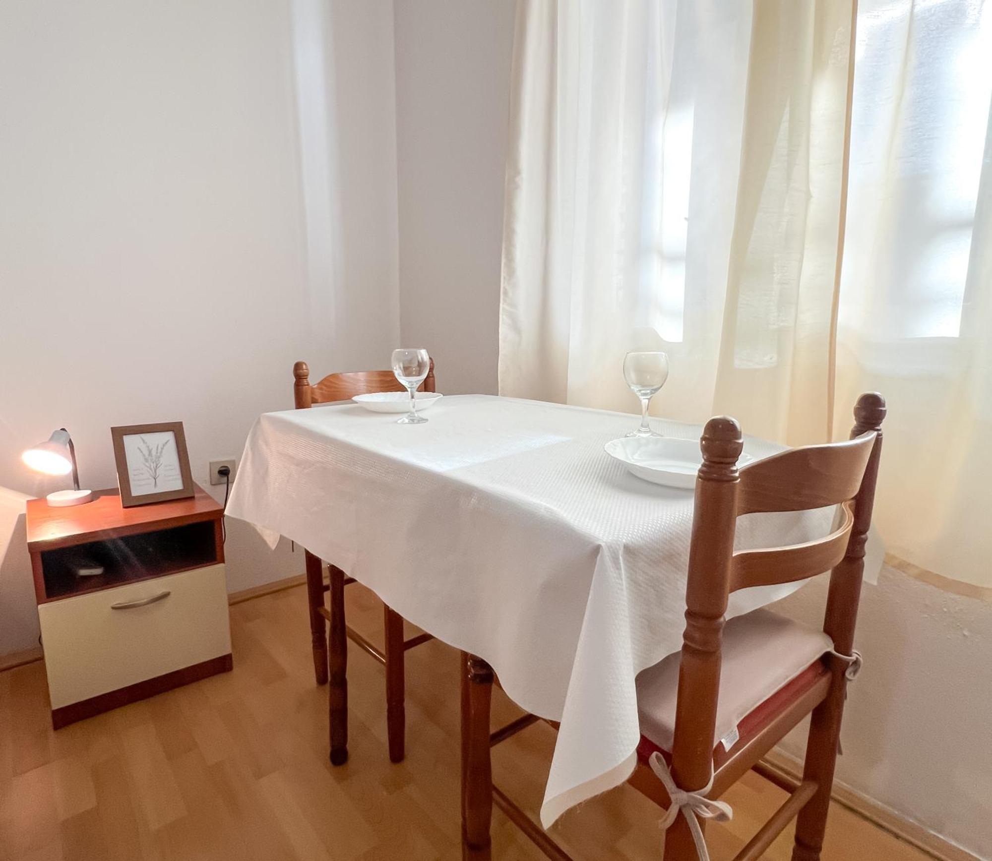Apartment Seaside And Baska Voda