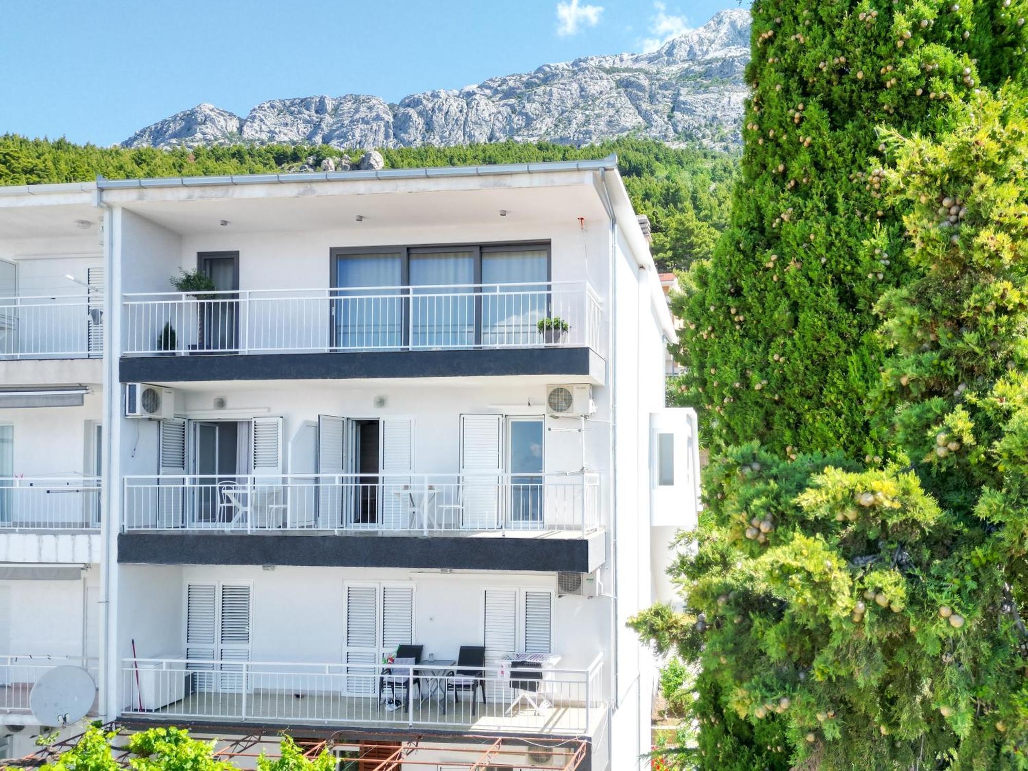 Apartment Seaside And Baska Voda